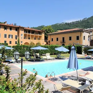 Park Regina - With Air-condition And Pool Bagni di Lucca